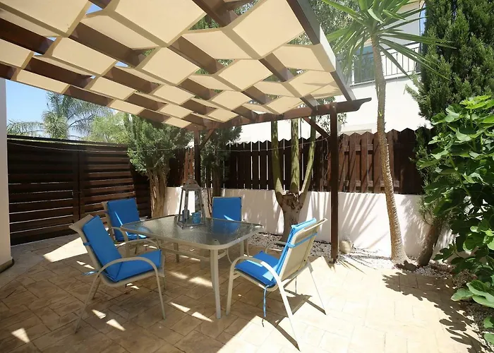 Ferienhaus Unique Luxurious Agia Napa