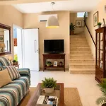 Prázdninový dům Unique Luxurious Ayia Napa