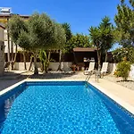 Prázdninový dům Unique Luxurious Ayia Napa