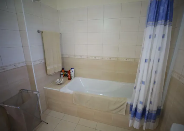 Unique Luxurious Case de vacanță